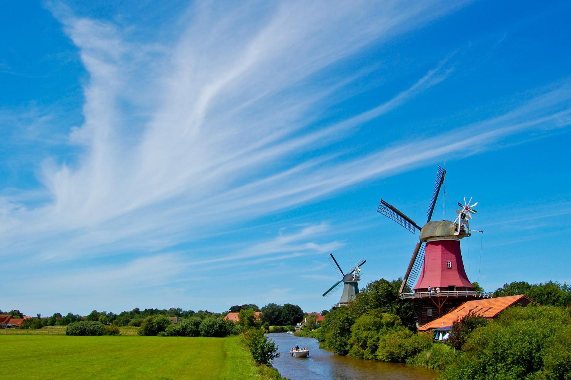 Hotel Grachtenhuus Greetsiel Bagian luar foto